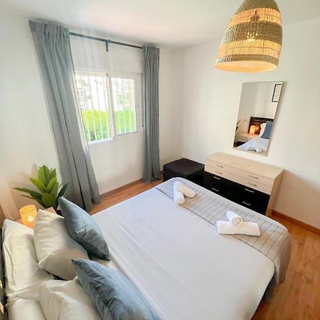 Large & Cozy Centrally Apartment Torremolinos Luaran gambar